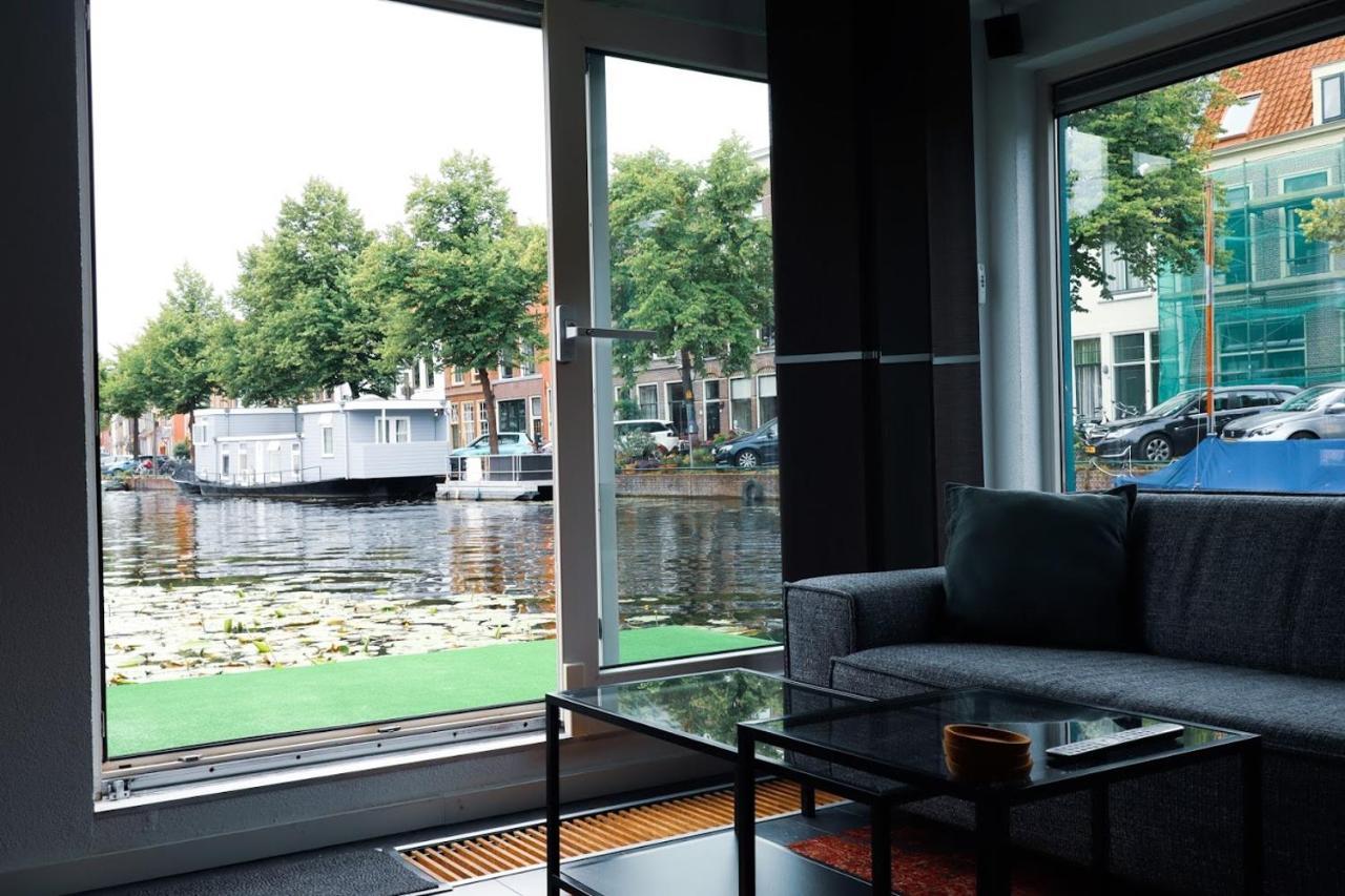 Beautiful Houseboat In The Centre Of Leiden Exterior photo